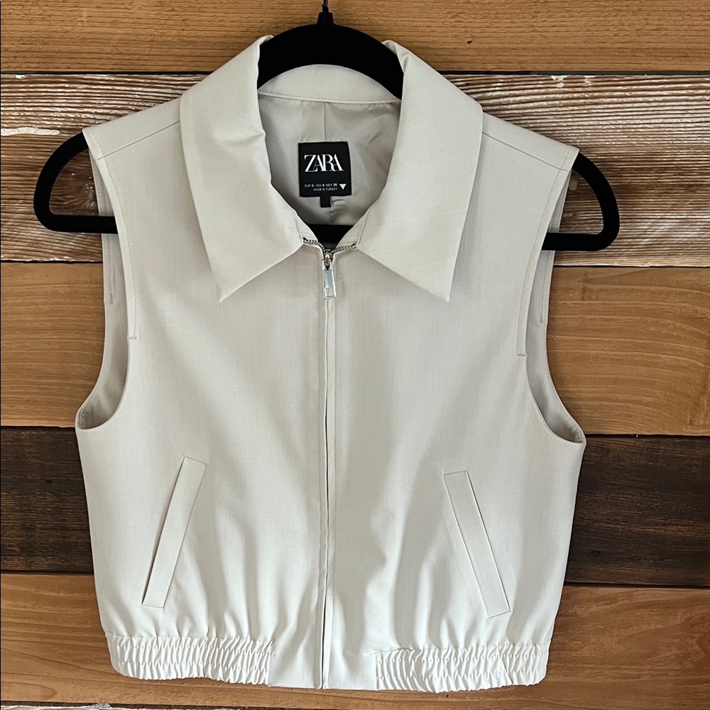 Zara sleeveless zippered vest